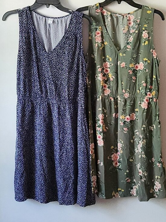 Old Navy Dresses & Skirts - Lot of two sundresses by Old Navy sz L blue polka dot green floral VGUC